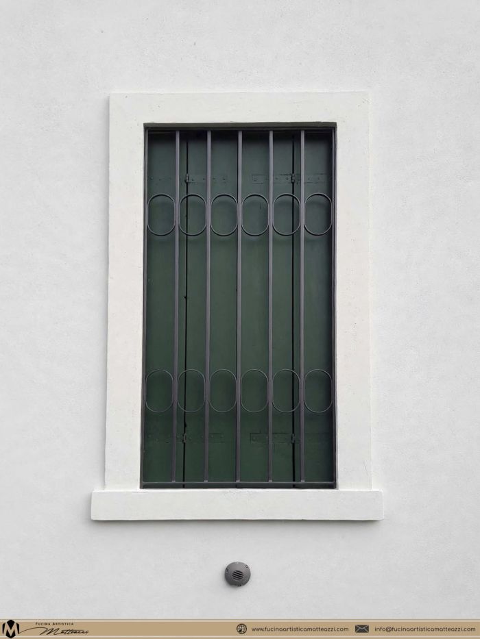 26 fucina artistica matteazzi   inferriate ferro battuto con ovali